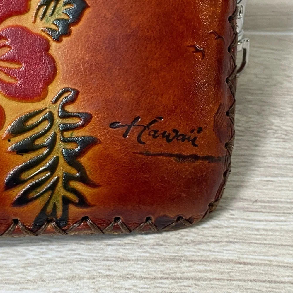 Hawaii Tropical Embossed Leather Wallet Wristlet